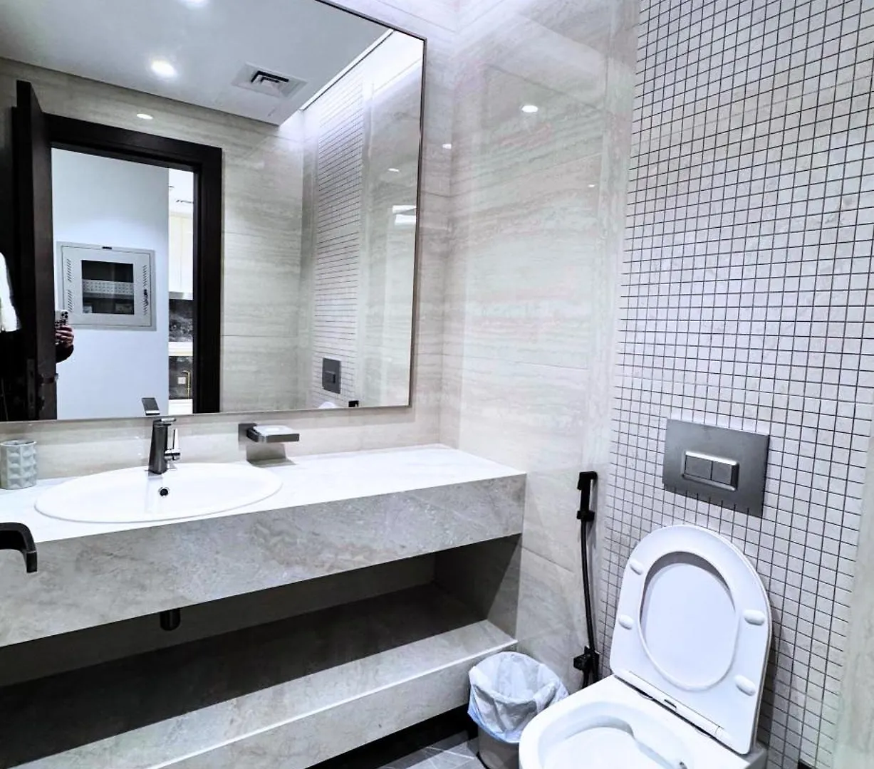 Caicai Homes Luxerious 1 Bhk Nobles Tower Business Bay Dubai Apartment